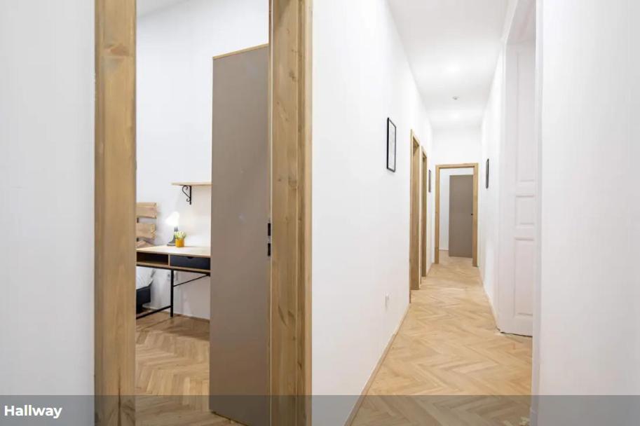 Cityscape Budget Blaha Loft Apartment Budapest